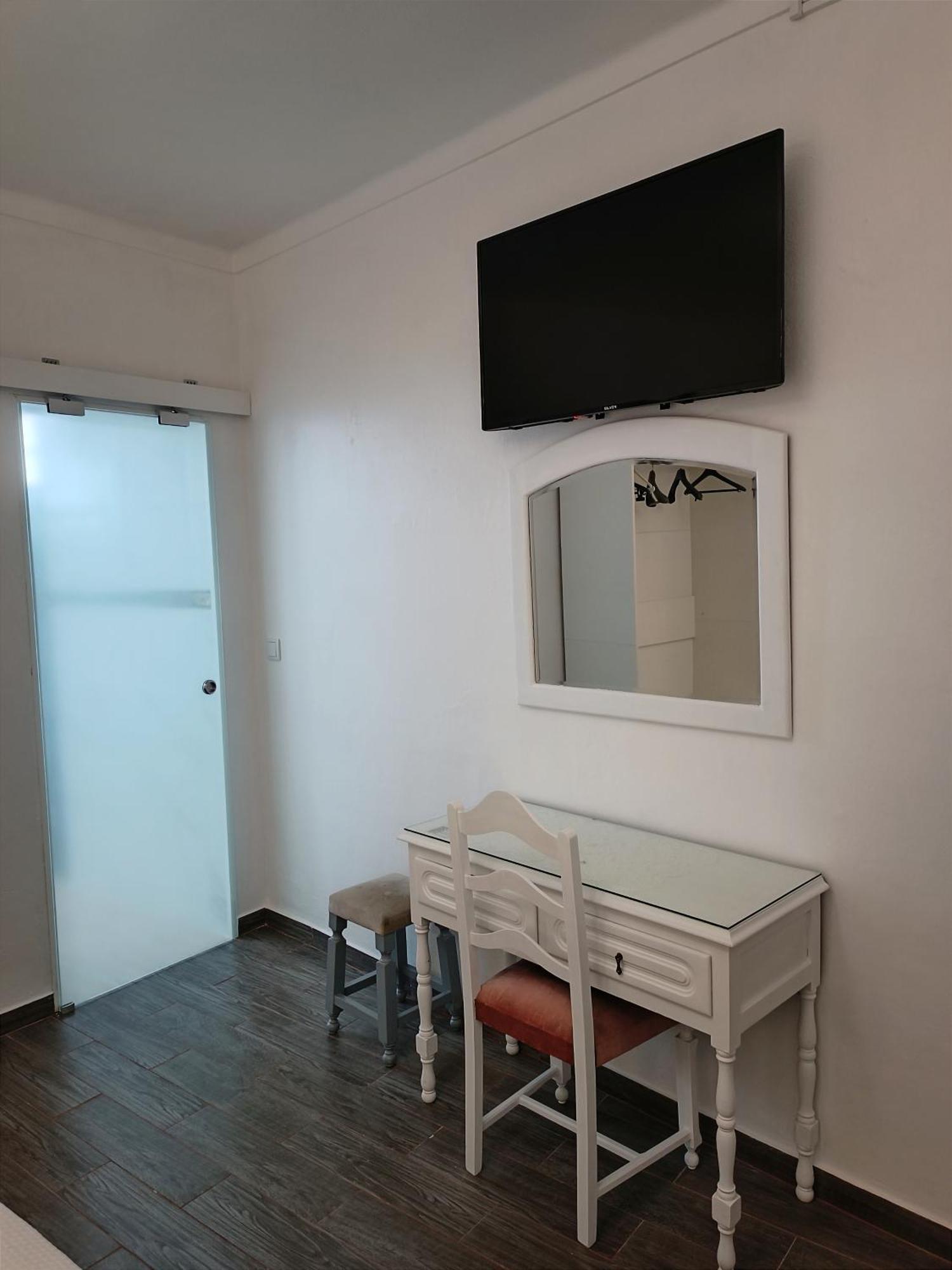 Hostel Boutique Marisol Monte Gordo Exterior photo